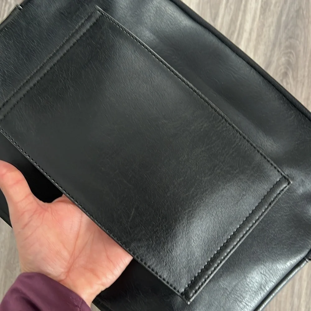 Matt and Nat Black Laptop Sleeve 15 Inch Vegan Padded Tablet